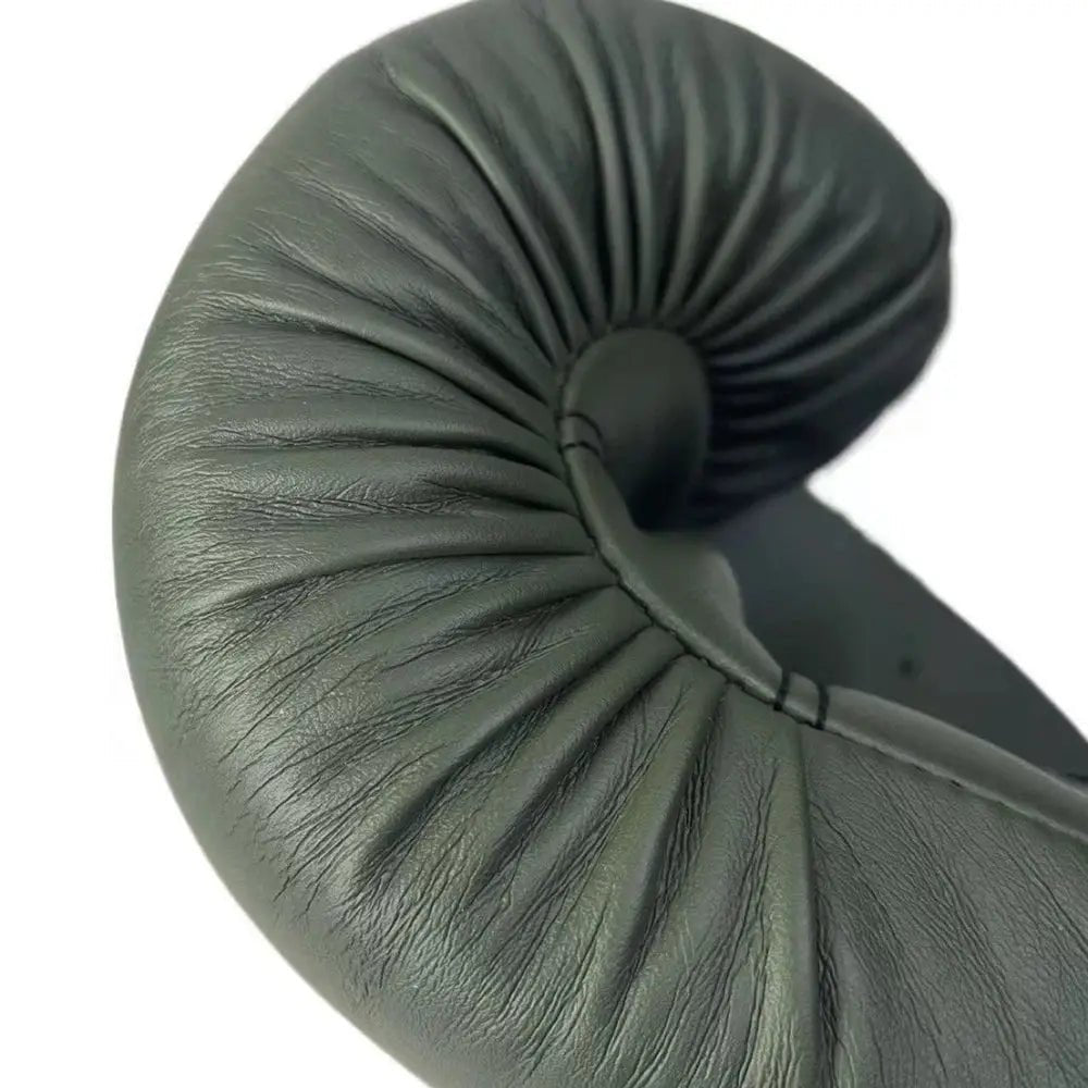 Hot Selling Boxing Gloves for Men and Women - Breathable Punching Gloves with Superior Wrist Support & Shock Absorption - Padded - KC’s Way‼️🥊